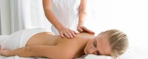 Anti-Cellulite-Massage (Bauch, Oberschenkel, Gesäß)