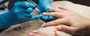 Manicure z malowaniem