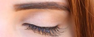 Henna Augenbrauen + Regulierung